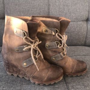 Sorel Joan of Arctic Lace Up Wedge Shoes Size 7